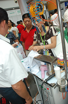 卡露丝国际洗衣技术培训